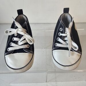 Baby Baby Black Canvas Baby Sneakers Size 3